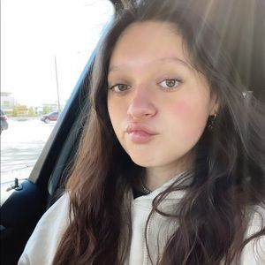 Meet your Posher, Isabela